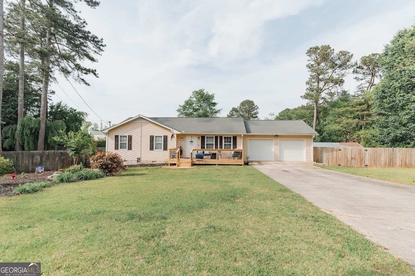 3 bedroom, 2 bathroom, 1,220 sq ft single family residence sold at 15 Pine Run Road, Carrollton, GA 30116