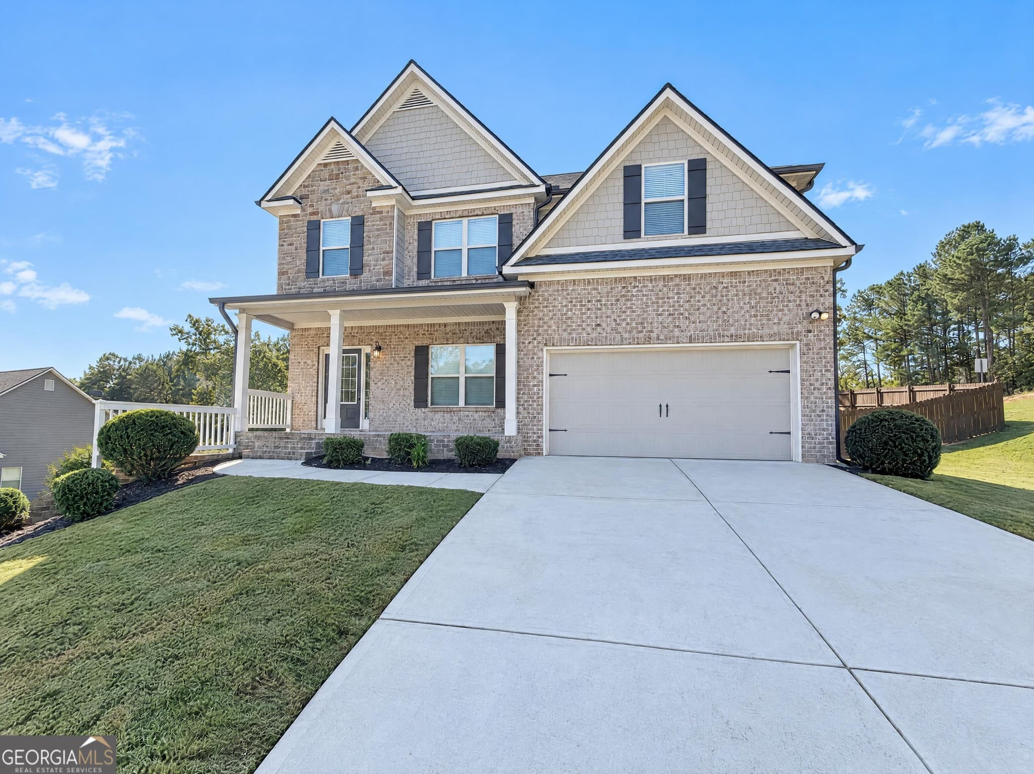 4 bedroom, 3.5 bathroom, 3,791 sq ft single family residence for sale at 1801 Sycamore Drive, Loganville, GA 30052