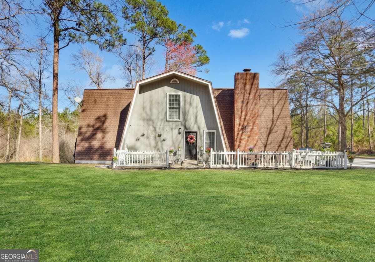 3 bedroom, 2 bathroom, 2,394 sq ft single family residence for sale at 2505 Odum Road South, Odum, GA 31555