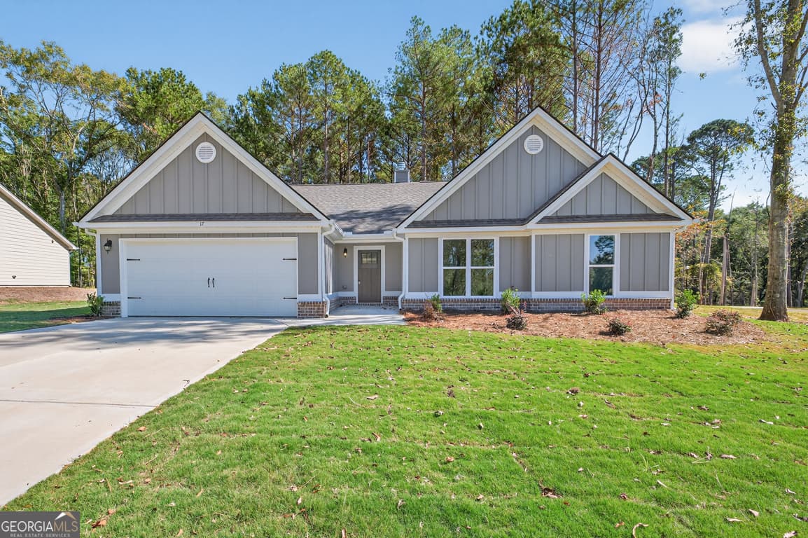 4 bedroom, 2.5 bathroom, 2,250 sq ft single family residence for sale at 222 Mockingbird Lane 29, Winder, GA 30680