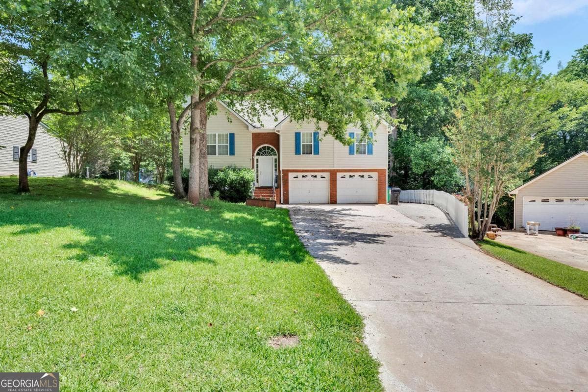 5 bedroom, 3 bathroom single family residence sold at 7281 Plum Creek Drive, Gainesville, GA 30507
