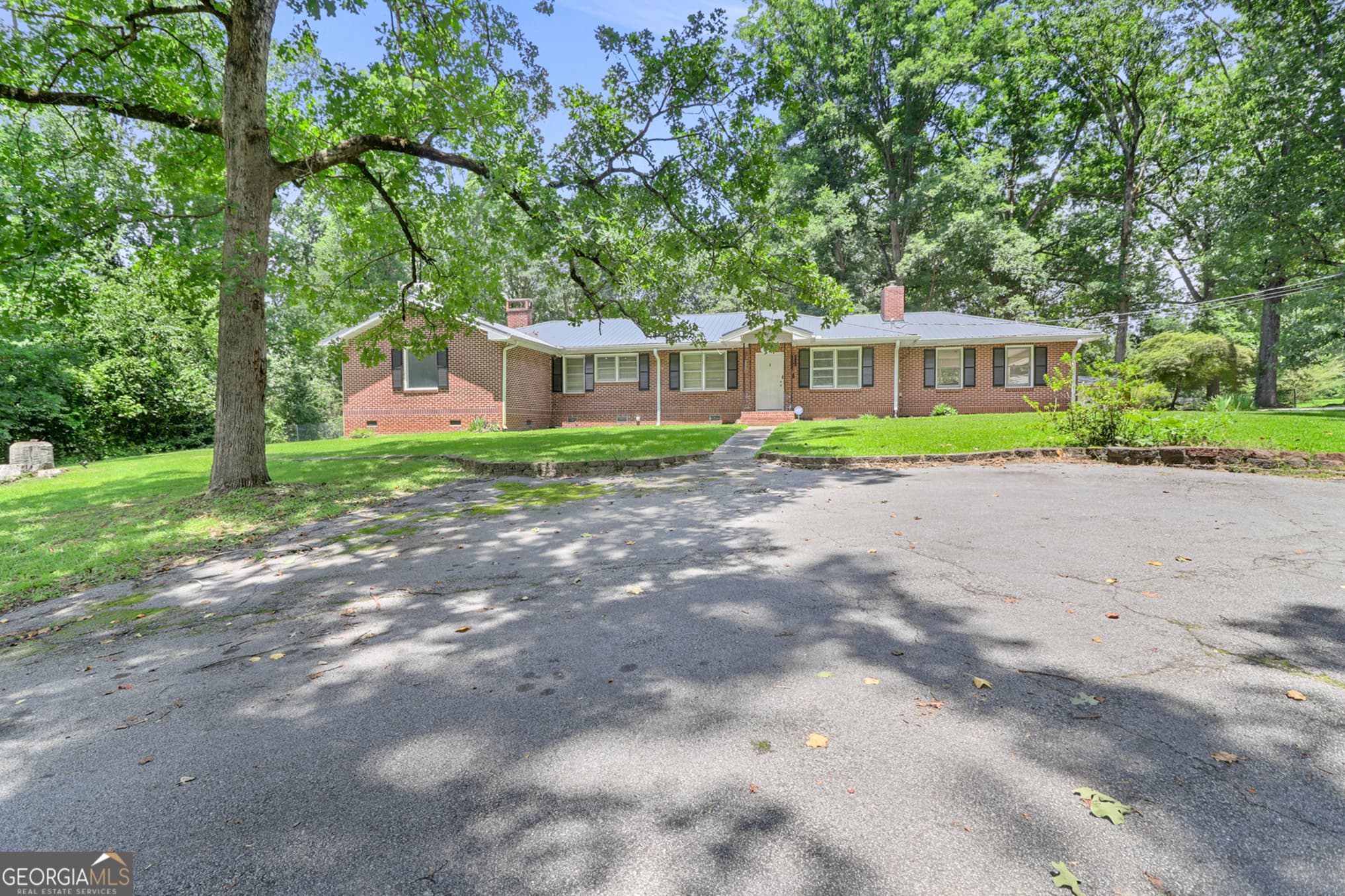 3 bedroom, 2.5 bathroom, 1,947 sq ft single family residence sold at 2654 Noahs Ark Road, Jonesboro, GA 30236