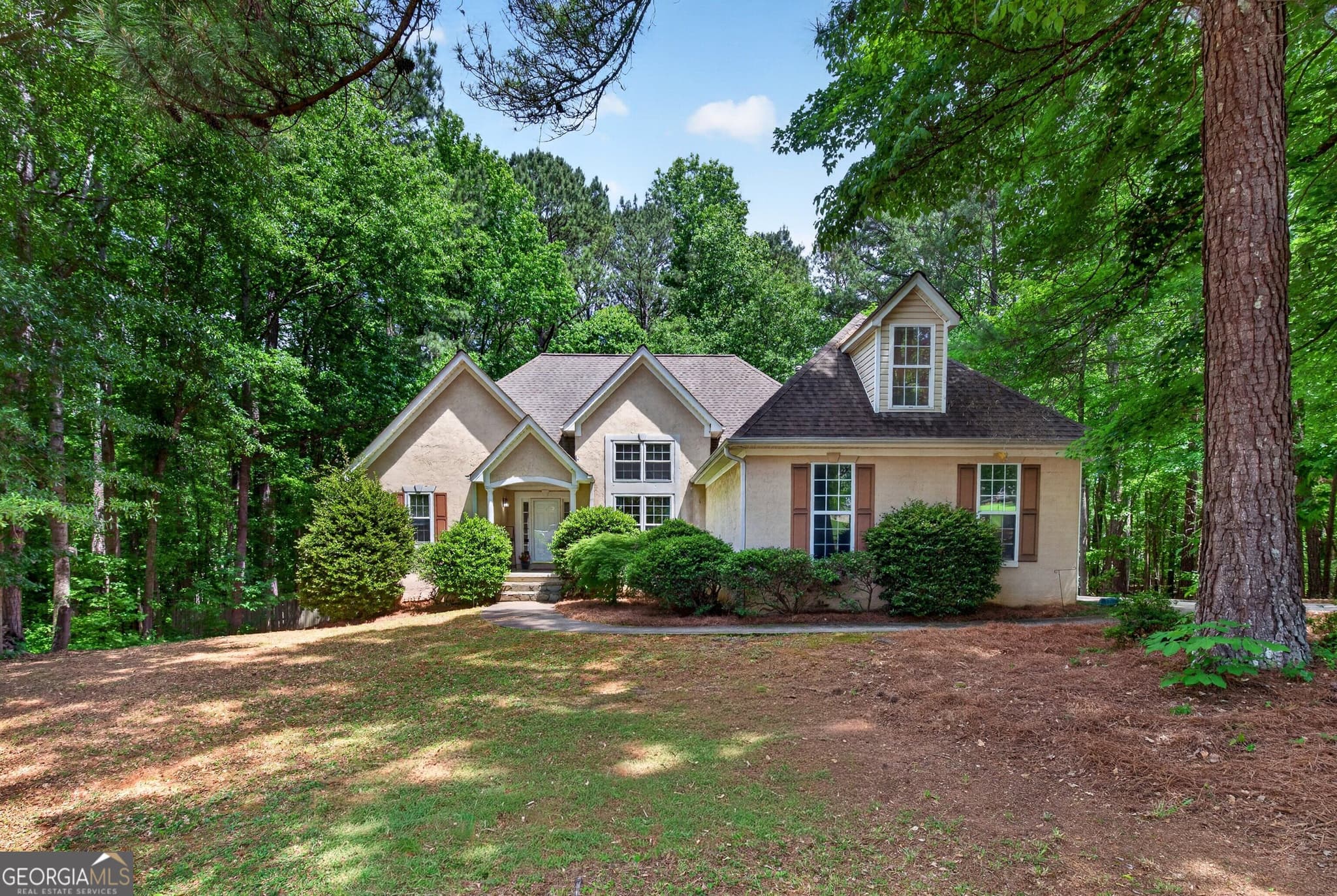3 bedroom, 3 bathroom, 1,781 sq ft single family residence for sale at 101 Line Creek Way, Sharpsburg, GA 30277