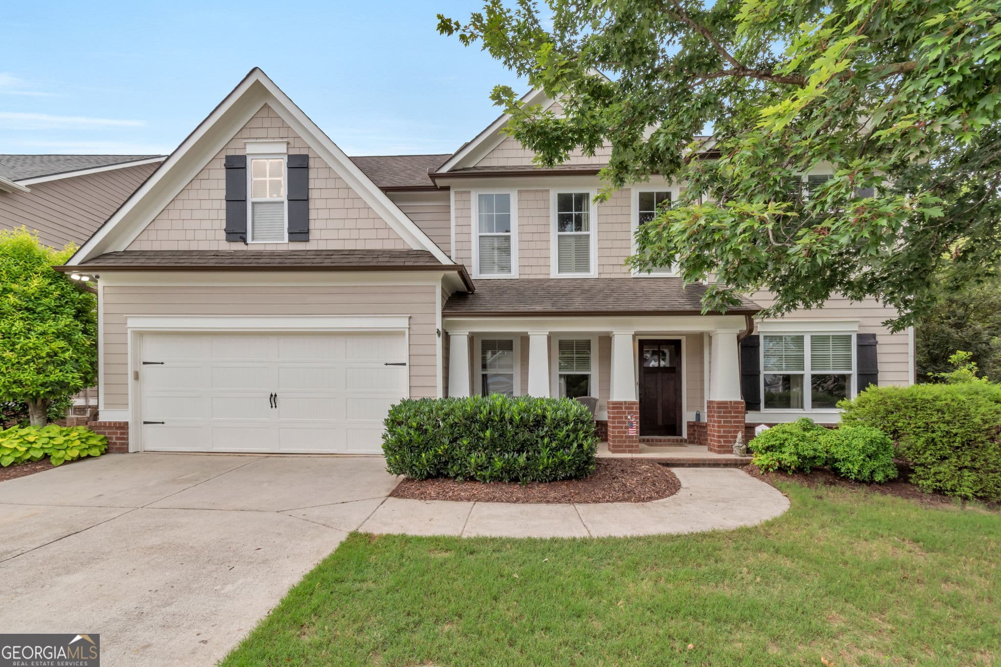 5 bedroom, 3 bathroom, 3,825 sq ft single family residence for sale at 6040 Park Bend Avenue, Braselton, GA 30517