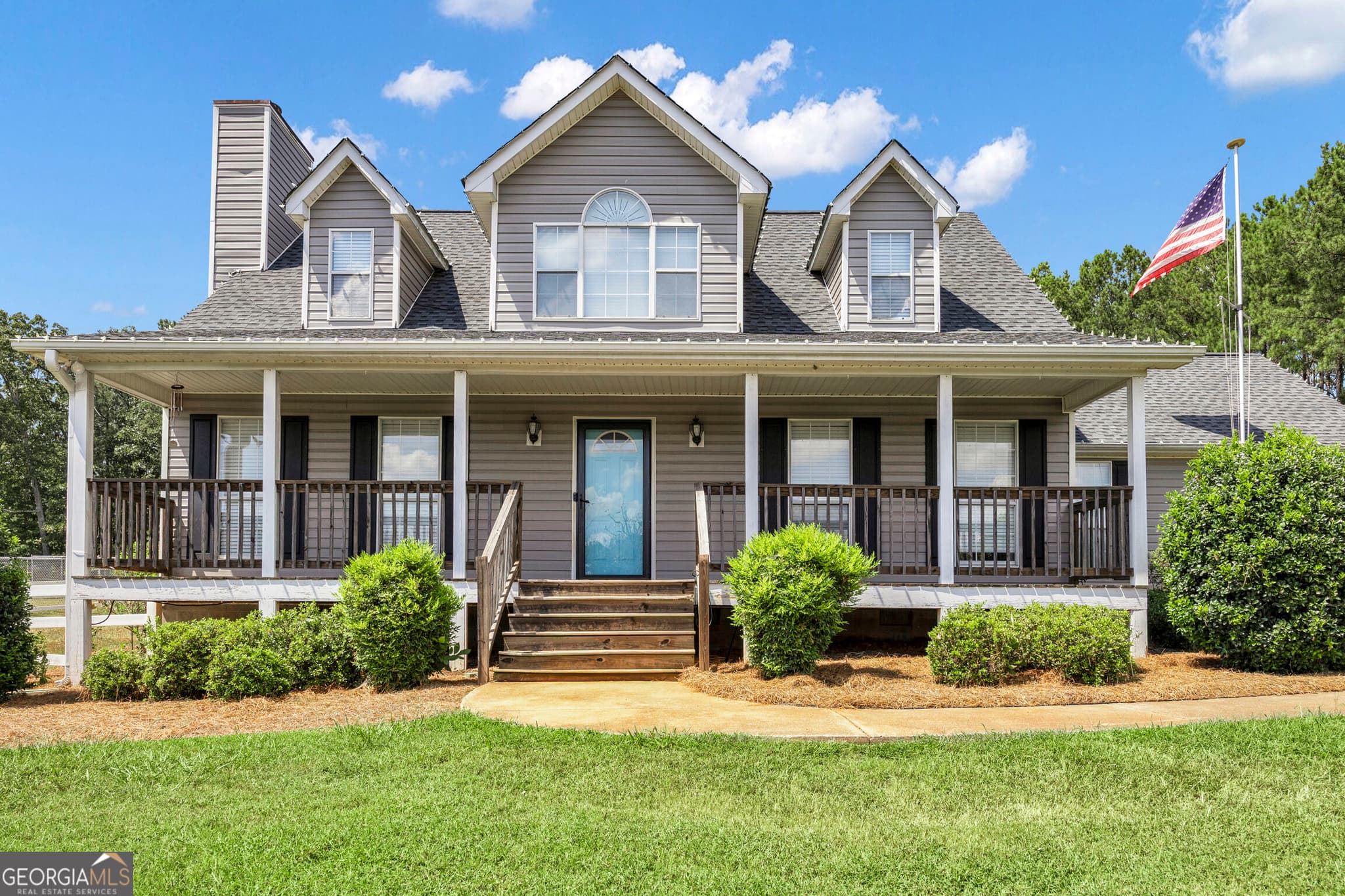 4 bedroom, 2.5 bathroom, 1,997 sq ft single family residence for sale at 55 Ewing Drive, Social Circle, GA 30025