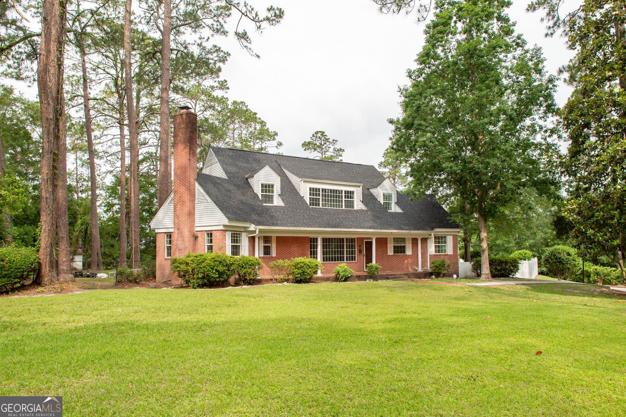 4 bedroom, 3 bathroom, 2,898 sq ft single family residence for sale at 1701 Satilla Boulevard, Waycross, GA 31501