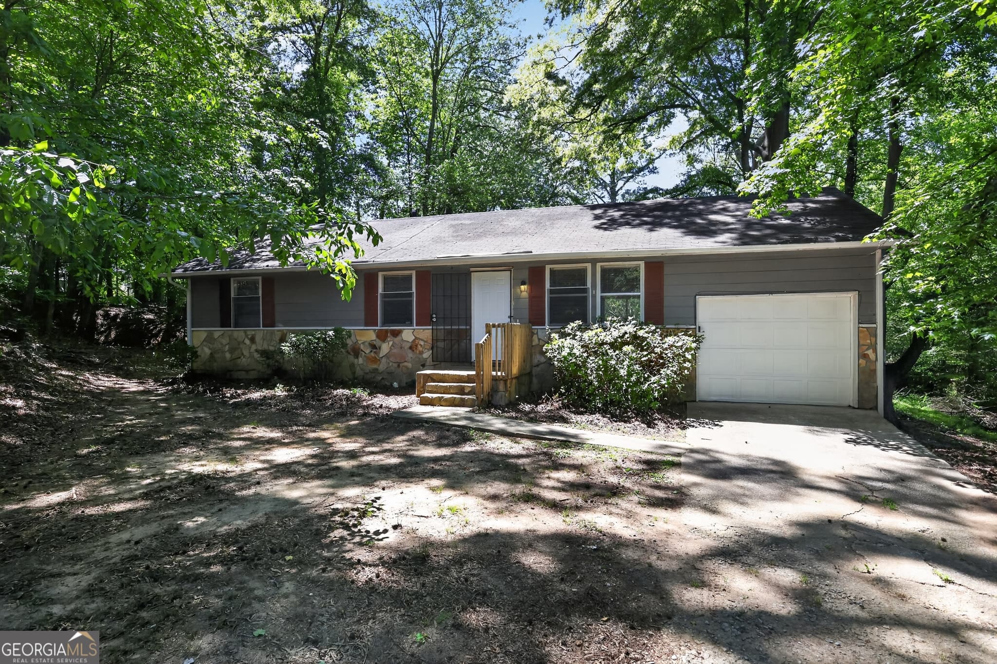 3 bedroom, 2 bathroom, 1,264 sq ft single family residence sold at 8997 Norwalk Court, Jonesboro, GA 30238