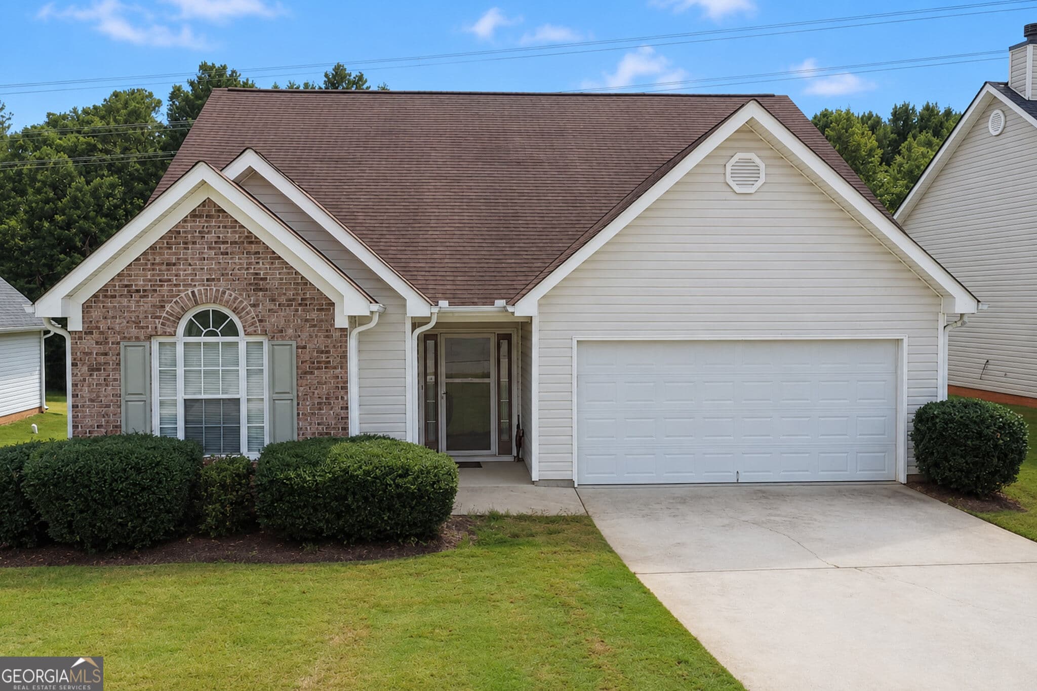 3 bedroom, 2 bathroom, 1,442 sq ft single family residence for sale at 1126 Strath Clyde Way, Mcdonough, GA 30253
