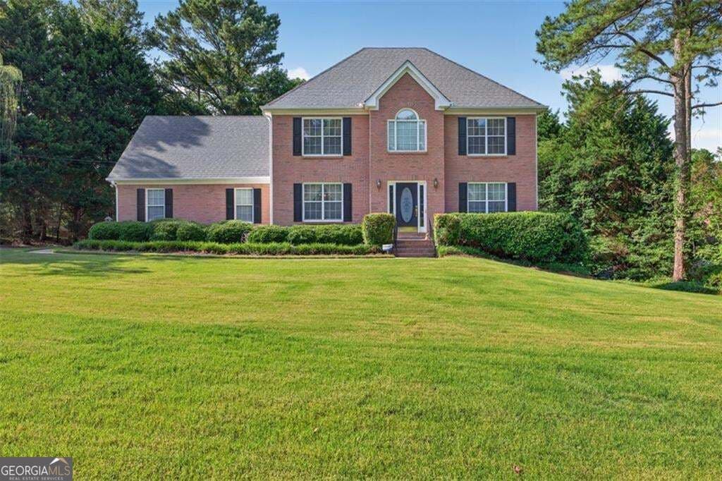 3 bedroom, 2.5 bathroom, 3,059 sq ft single family residence for sale at 860 Scenic Lake Drive, Lawrenceville, GA 30045