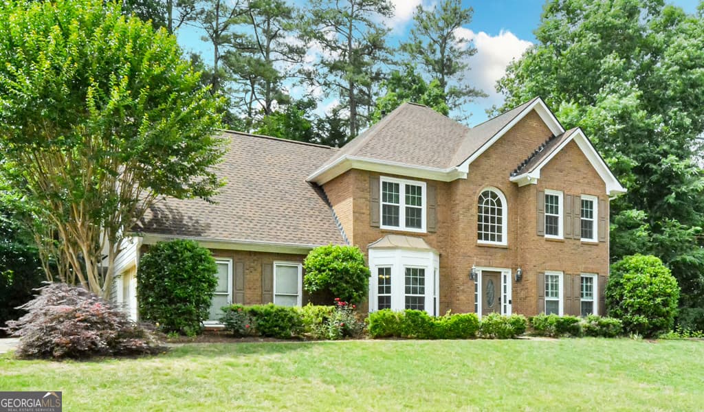 4 bedroom, 2.5 bathroom, 2,432 sq ft single family residence sold at 3295 Standing Peachtree Trail, Kennesaw, GA 30152