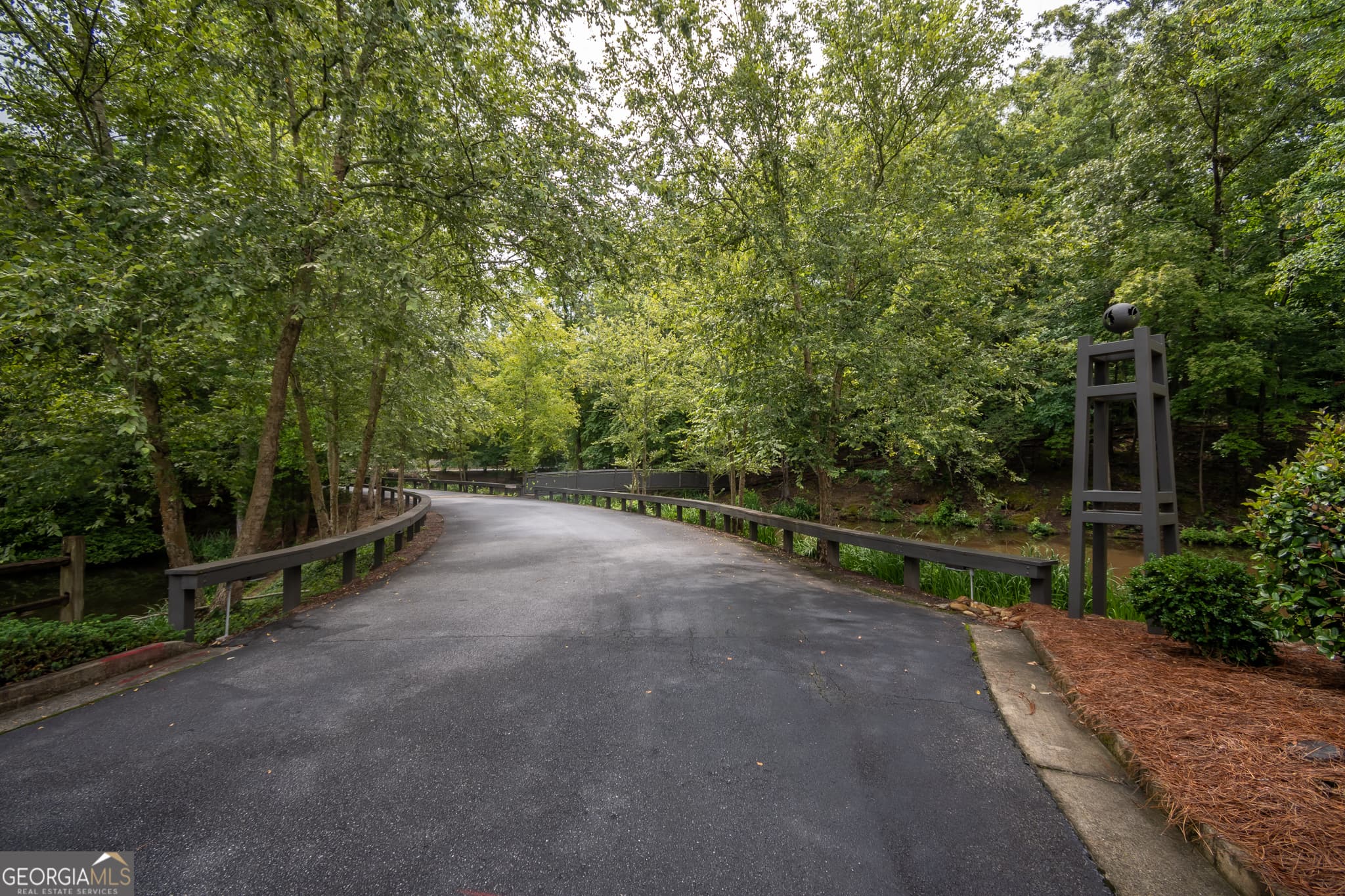 3 bedroom, 2 bathroom, 1,680 sq ft condominium for sale at 125 Wood Lake Drive UNIT 109, Athens, GA 30606