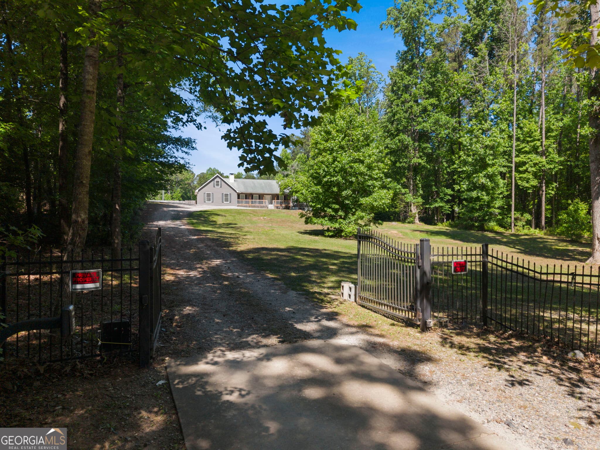 3 bedroom, 2.5 bathroom, 4,010 sq ft single family residence sold at 240 Magmar Lane, Fayetteville, GA 30214