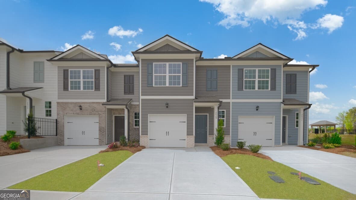 3 bedroom, 2.5 bathroom, 1,508 sq ft townhouse sold at 2029 Roseleigh Drive, Douglasville, GA 30134