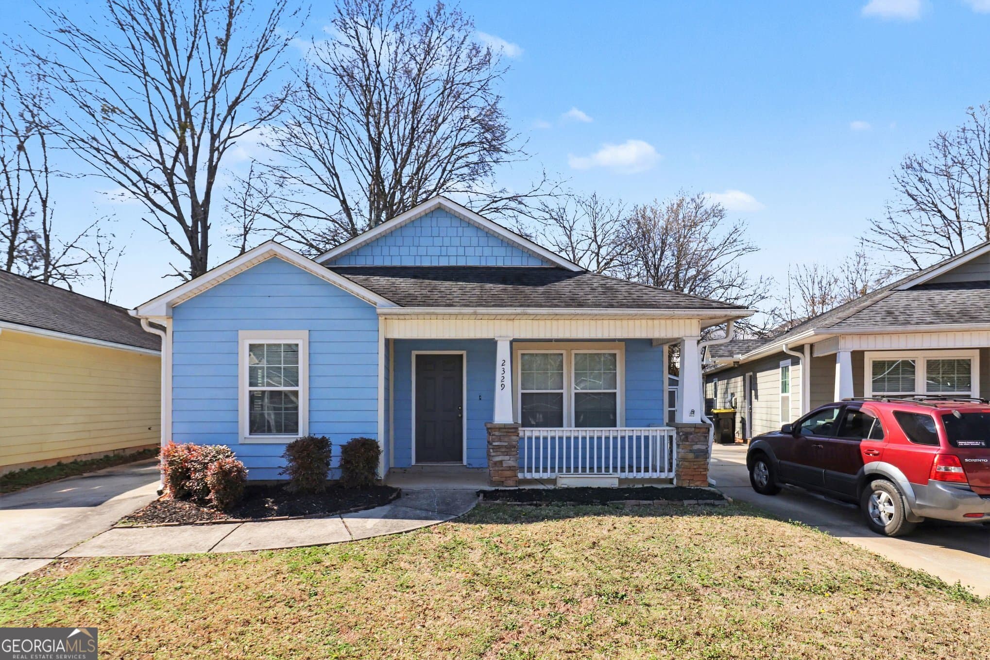 3 bedroom, 2 bathroom, 1,315 sq ft single family residence for sale at 2329 Glebe Court, Hampton, GA 30228