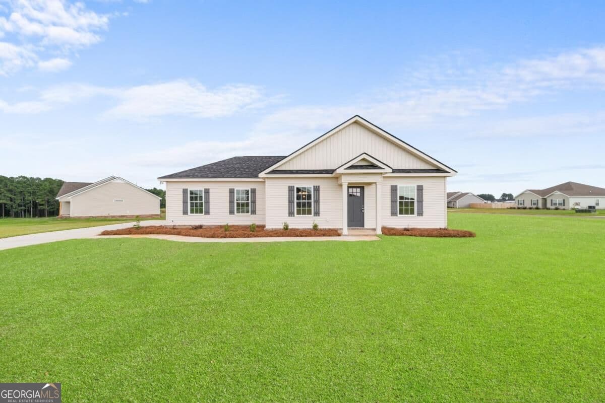 3 bedroom, 2 bathroom, 1,335 sq ft single family residence for sale at 1102 Spurweed Lane 54, Statesboro, GA 30458
