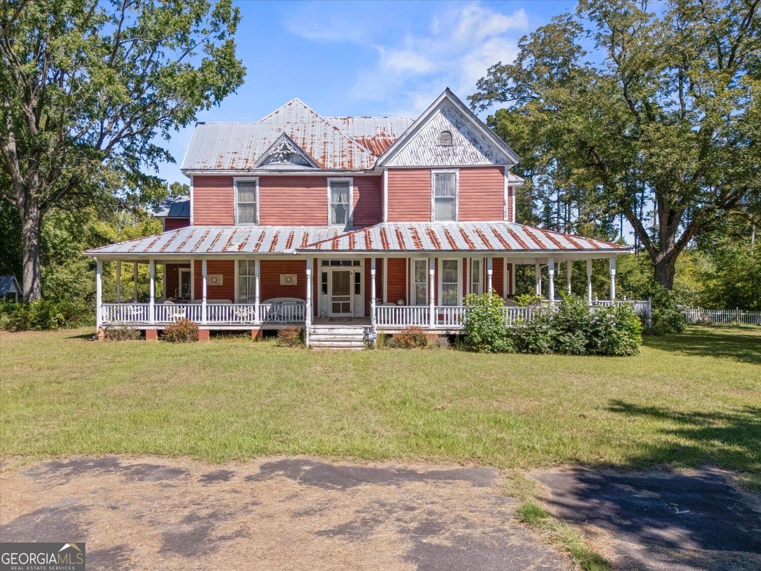 5 bedroom, 7 bathroom, 5,037 sq ft single family residence for sale at 2221 Sandtown Road, Washington, GA 30673