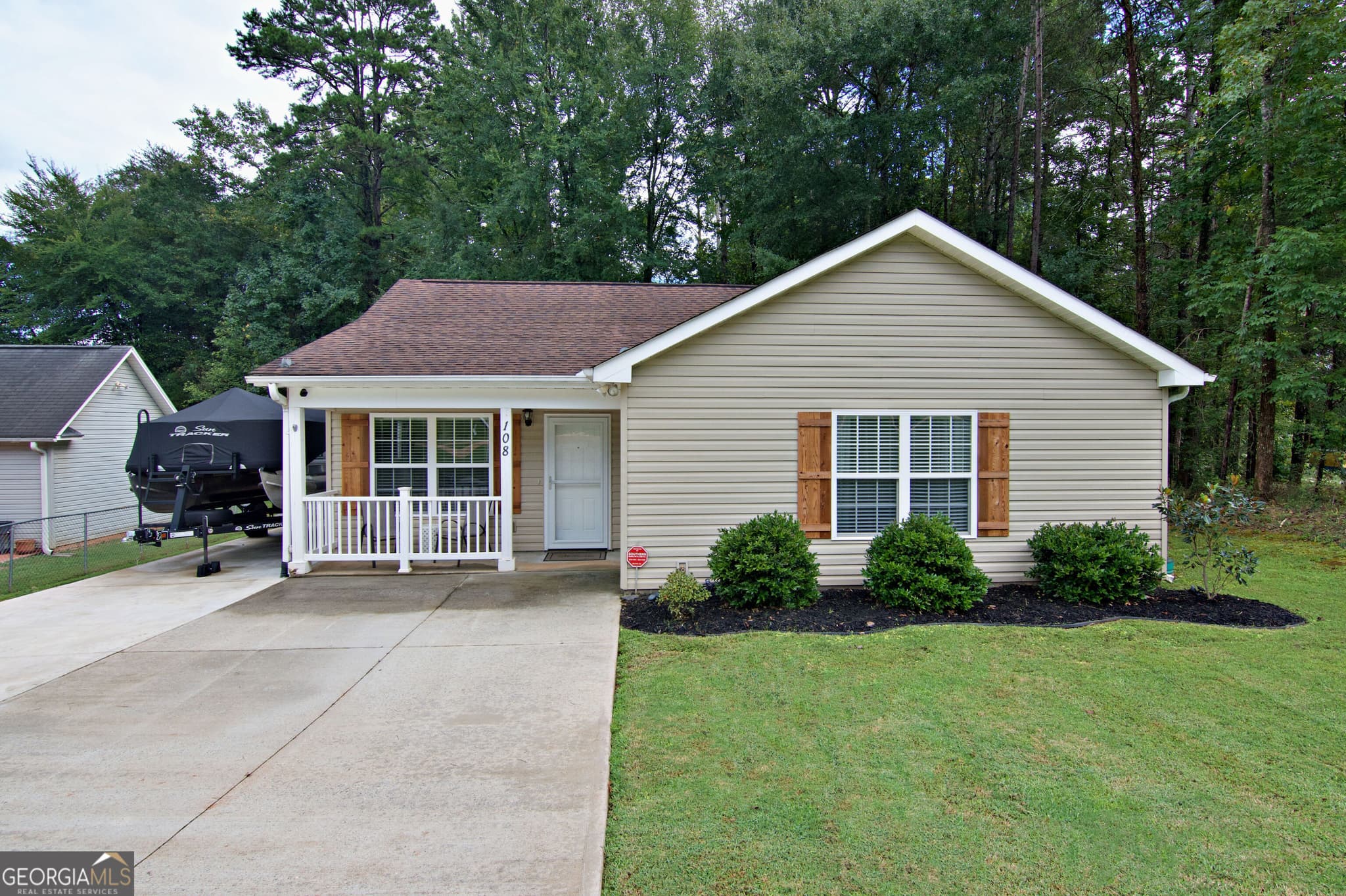 3 bedroom, 2 bathroom, 1,308 sq ft single family residence for sale at 108 ELM DRIVE Elm Drive, Westminster, SC 29693