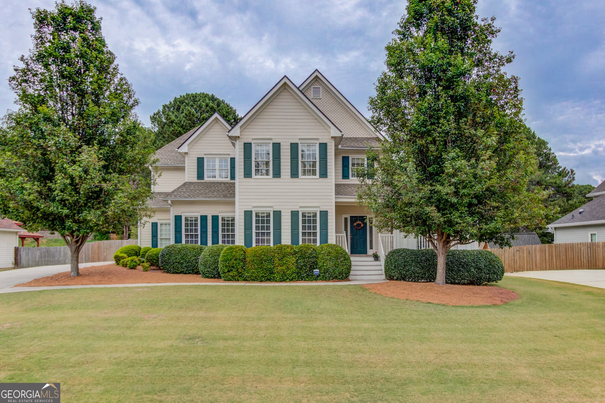 5 bedroom, 4.5 bathroom, 3,872 sq ft single family residence sold at 1770 Gleneden Court, Grayson, GA 30017