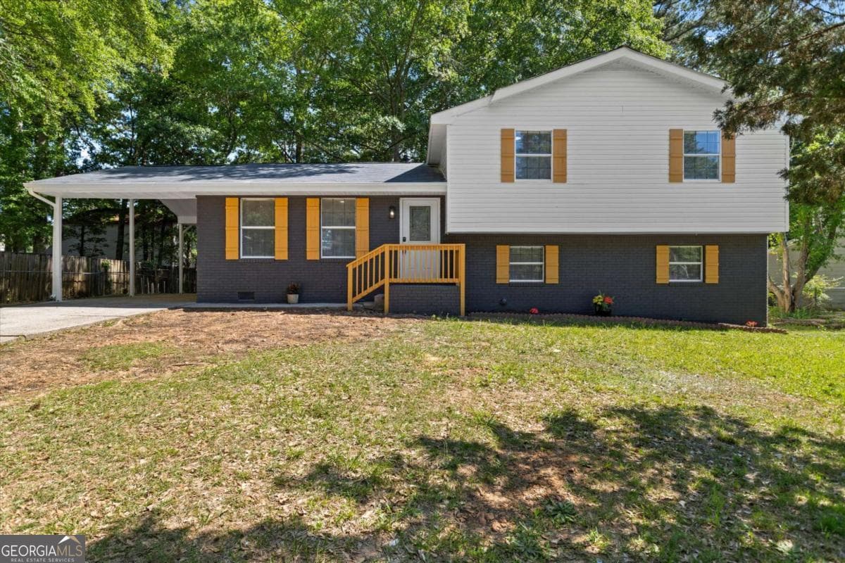 4 bedroom, 2 bathroom, 1,852 sq ft single family residence sold at 182 Slicky Rock Court, Riverdale, GA 30274
