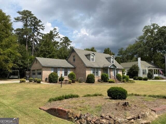 4 bedroom, 2 bathroom, 1,482 sq ft single family residence for sale at 324 Lumpkin Street, Thomson, GA 30824