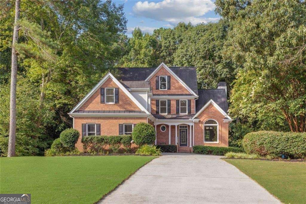5 bedroom, 3.5 bathroom, 4,432 sq ft single family residence for sale at 395 Amberbrook Circle, Grayson, GA 30017
