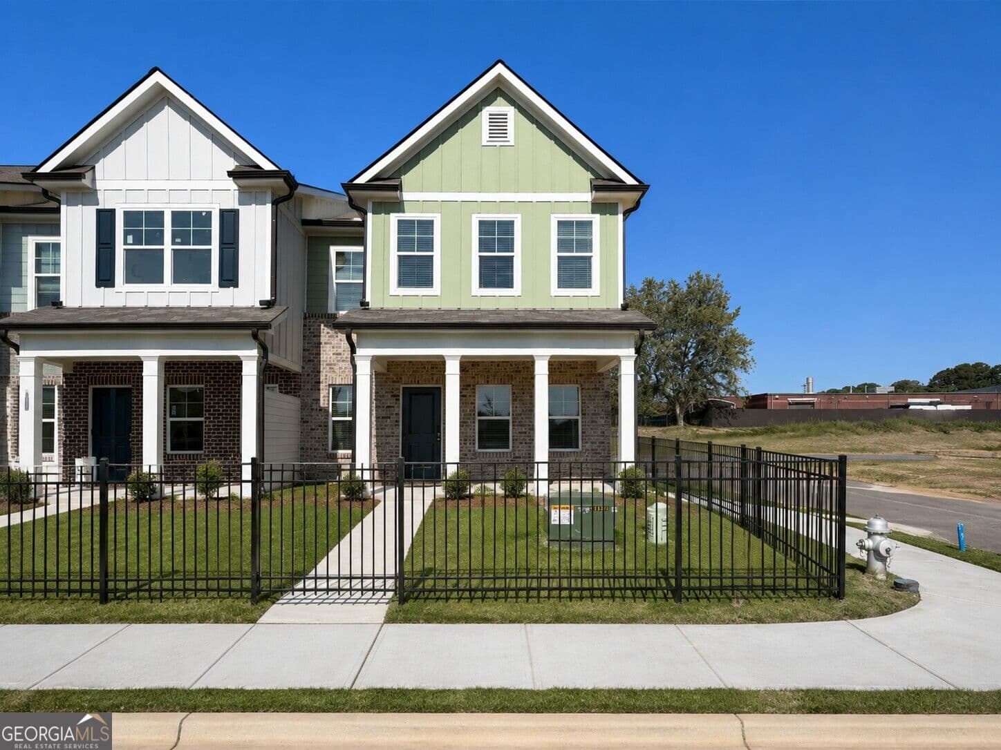 3 bedroom, 2.5 bathroom townhouse for sale at 3261 Lake Carlton Road 24, Loganville, GA 30052