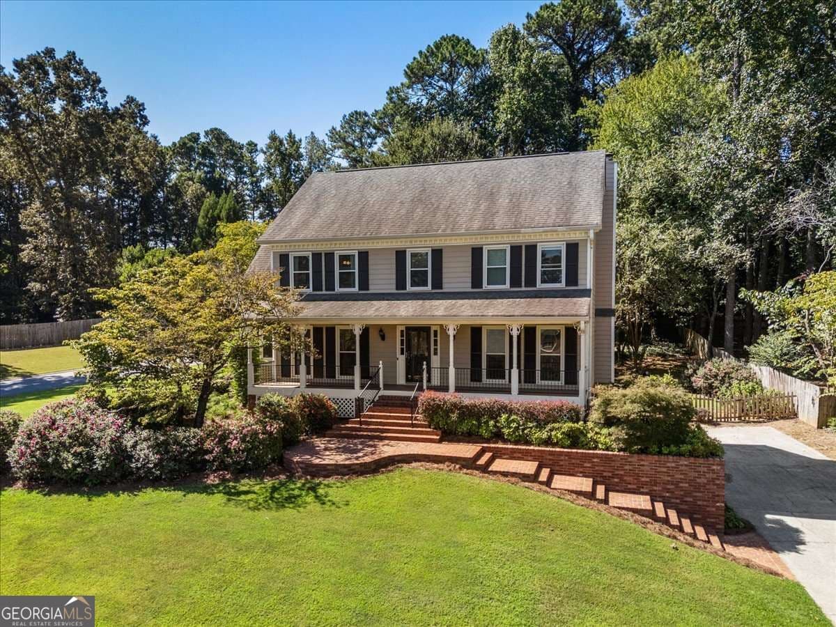 4 bedroom, 3 bathroom, 2,938 sq ft single family residence for sale at 147 Lakeside Drive, Kennesaw, GA 30144