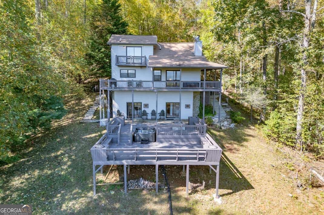 4 bedroom, 3 bathroom, 2,176 sq ft cabin,single family residence for sale at 1109 Flat Rock Gap Road, Blairsville, GA 30512