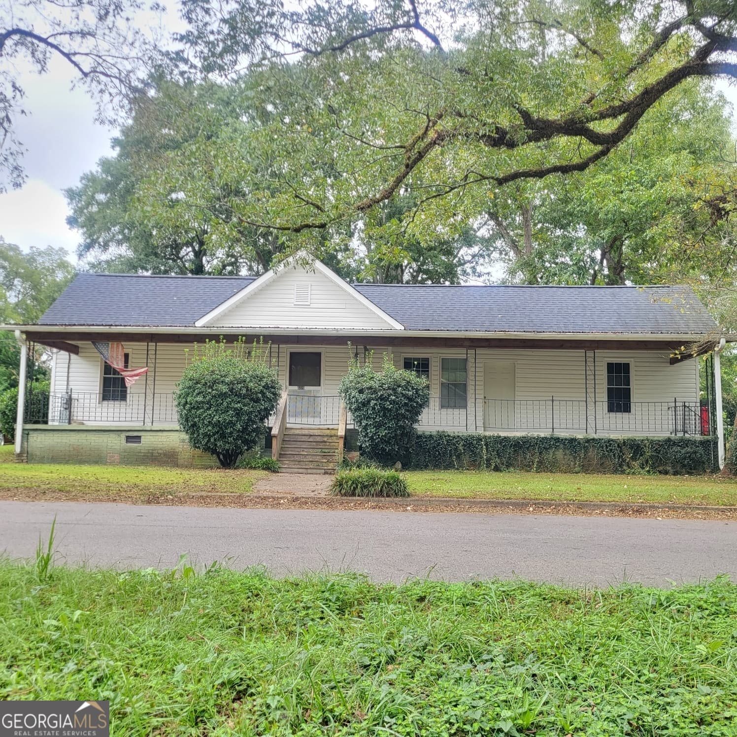 609 S 11TH Avenue, Lanett, AL 36863 — most recent listing photo