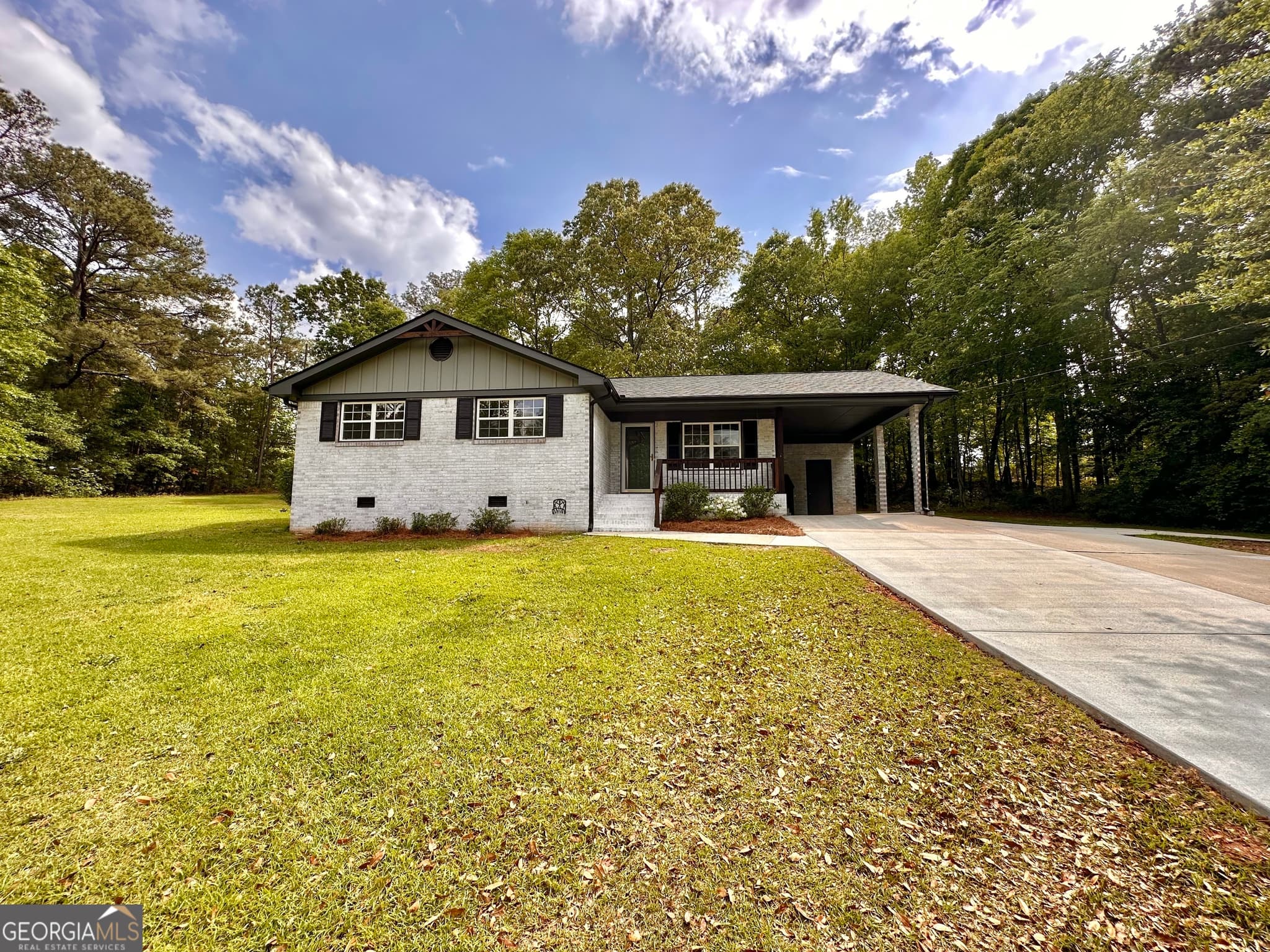 3 bedroom, 2 bathroom, 1,300 sq ft single family residence sold at 15 Laurie Lane, Covington, GA 30016