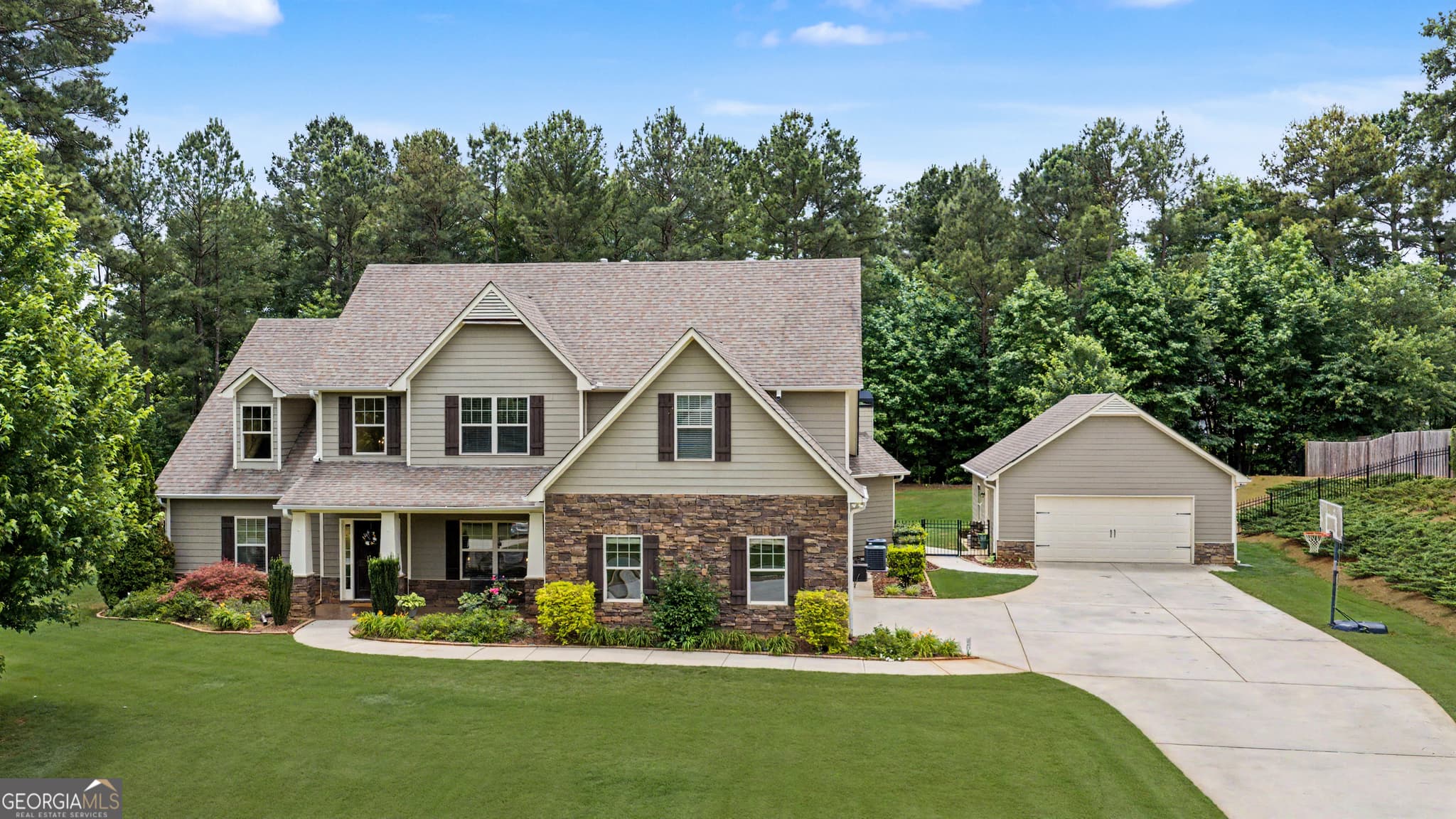 4 bedroom, 3.5 bathroom, 3,753 sq ft single family residence sold at 44 Northgate Preserve Drive, Newnan, GA 30265