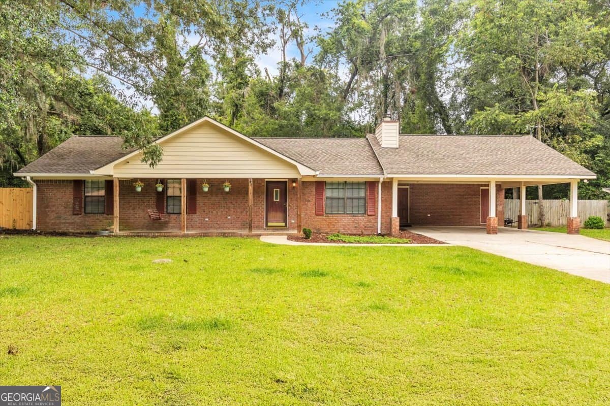 3 bedroom, 2.5 bathroom, 1,456 sq ft single family residence sold at 122 Tyson Lane, Allenhurst, GA 31301