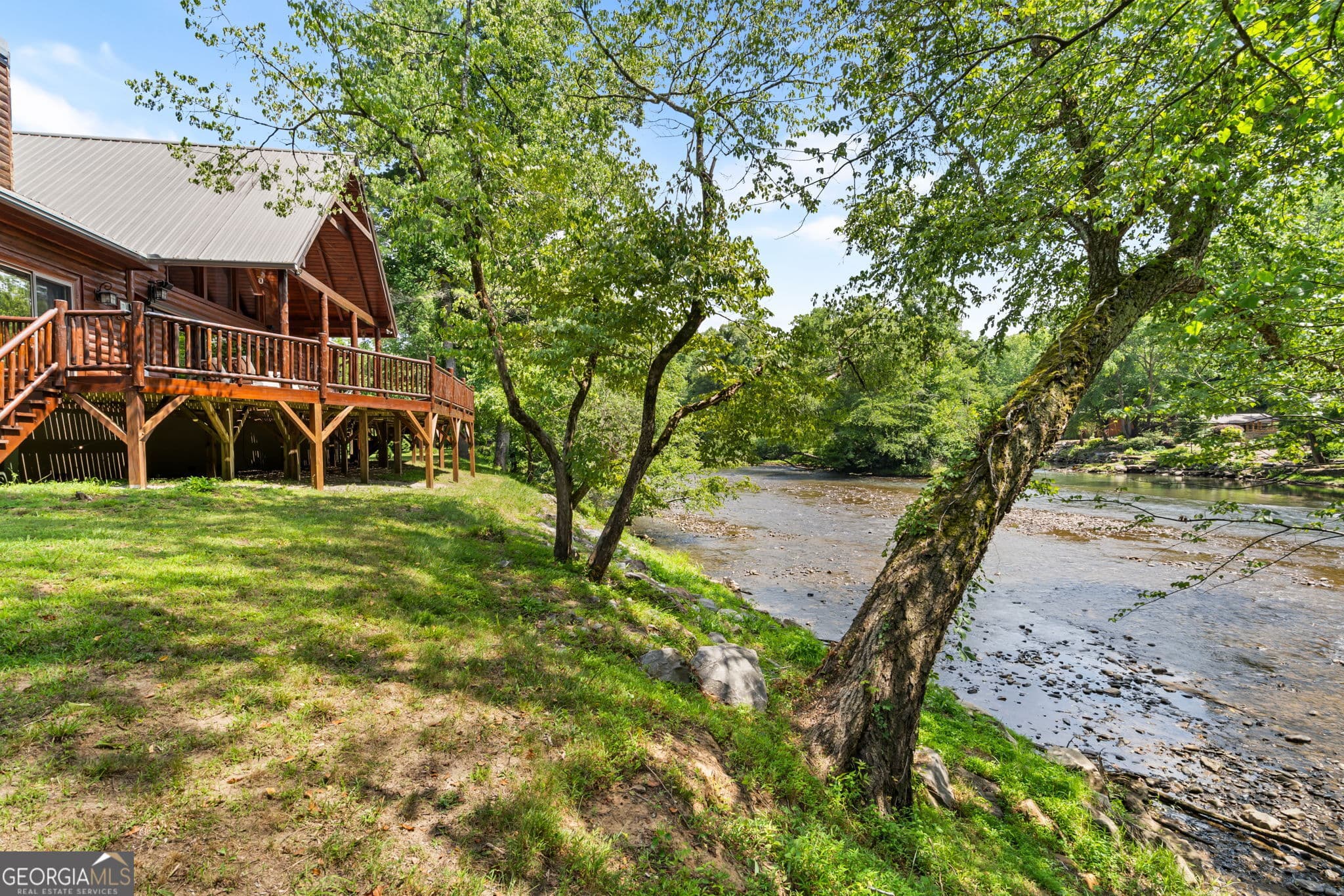3 bedroom, 3 bathroom cabin,single family residence for sale at 58 Woodberry Lane, Murphy, NC 28906