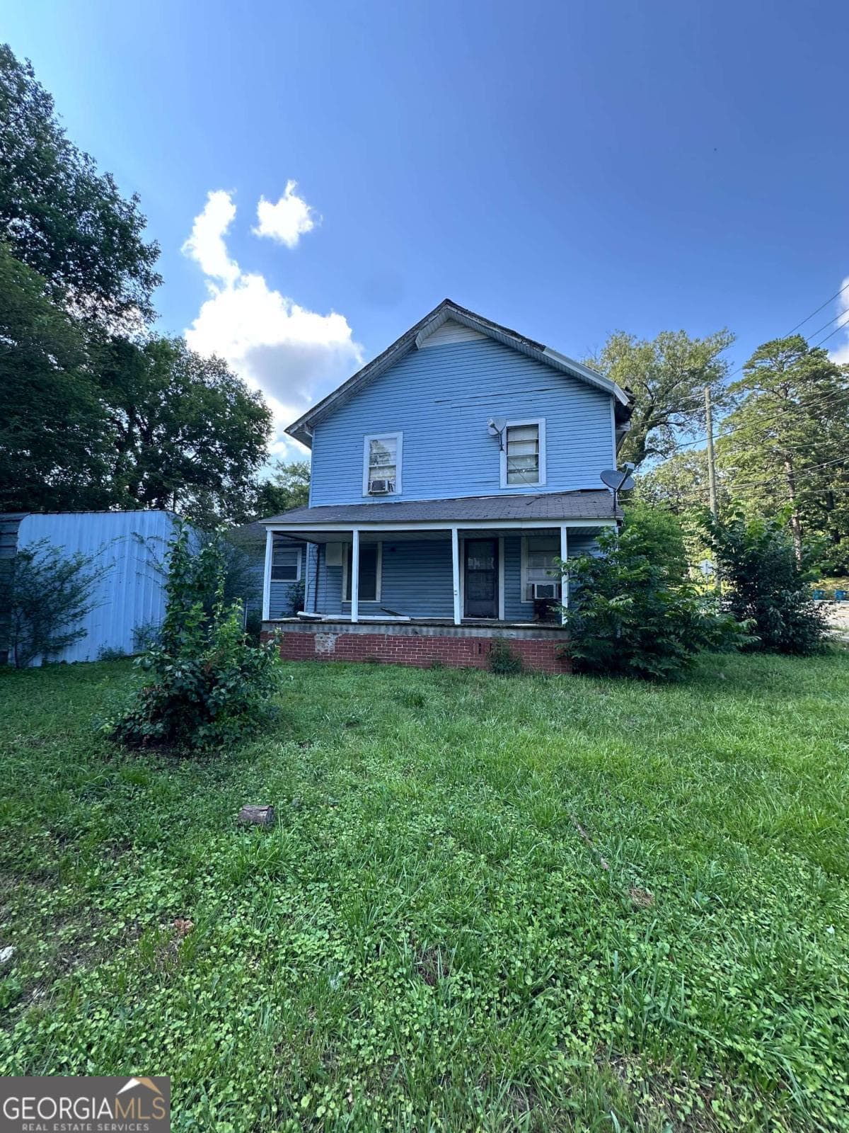 4 bedroom, 2 bathroom, 2,201 sq ft single family residence for sale at 3402 Maple Road, Lindale, GA 30147