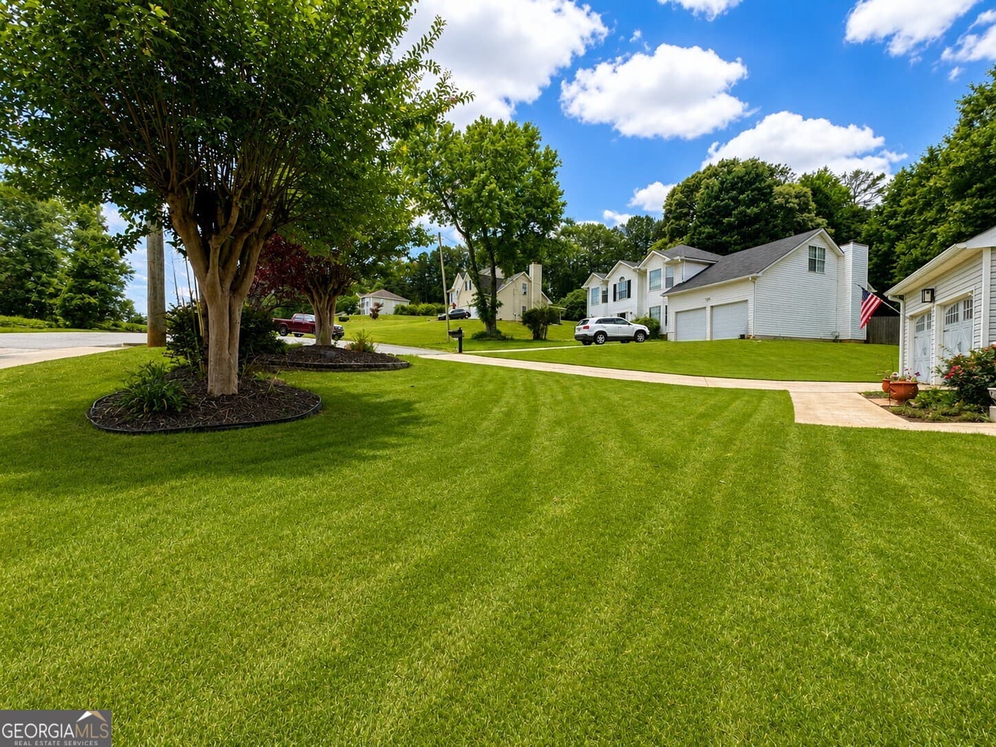 5 bedroom, 3 bathroom, 2,453 sq ft single family residence sold at 2812 Crestworth Lane, Buford, GA 30519
