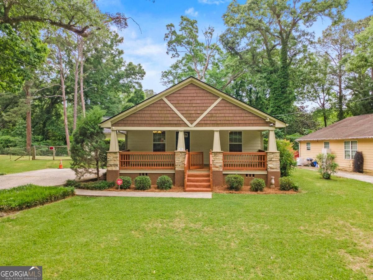 3 bedroom, 2 bathroom, 1,488 sq ft single family residence sold at 3290 Harris Drive, Atlanta, GA 30337