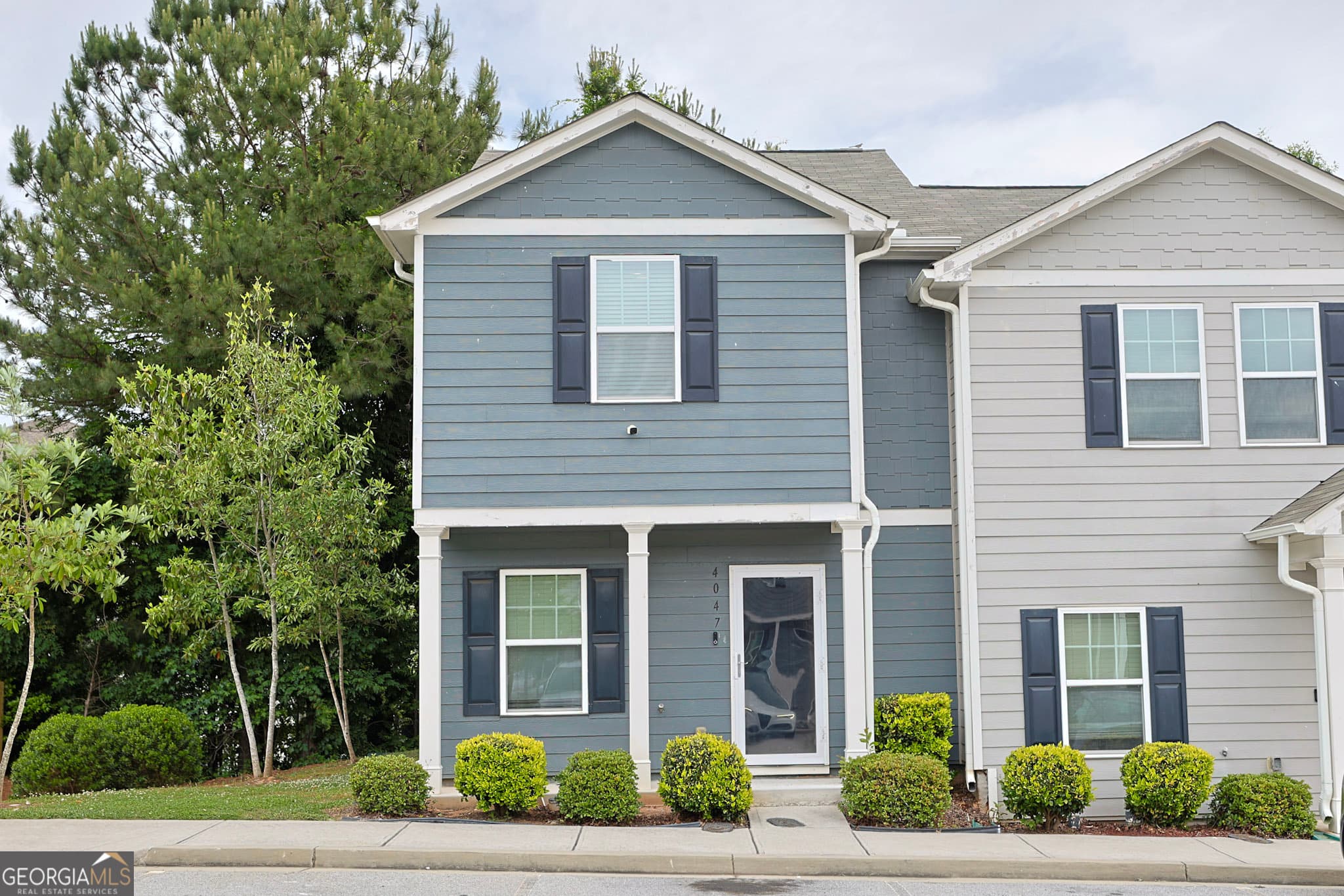 3 bedroom, 2.5 bathroom, 1,411 sq ft townhouse sold at 4047 Avalon Road, Atlanta, GA 30331