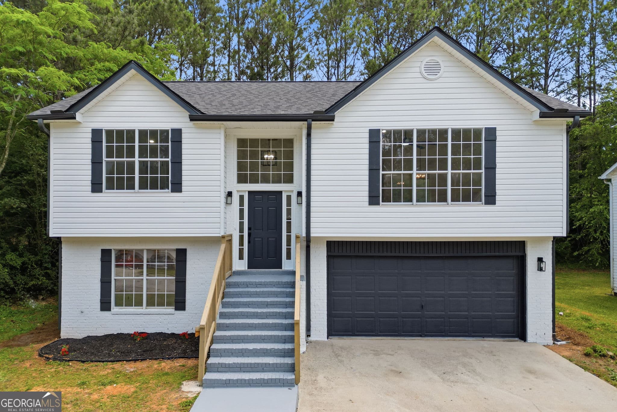 3 bedroom, 2.5 bathroom, 1,588 sq ft single family residence sold at 2679 River Summit Lane, Decatur, GA 30034