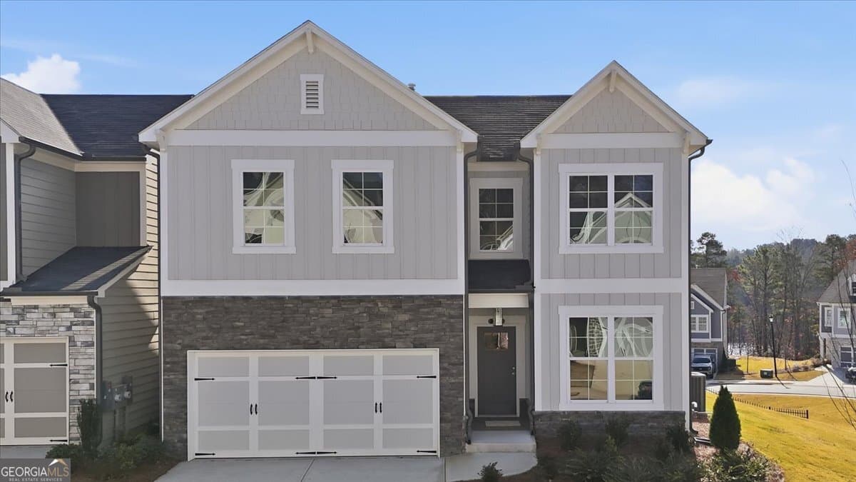3 bedroom, 2.5 bathroom townhouse sold at 356 Lakeside Court, Canton, GA 30114