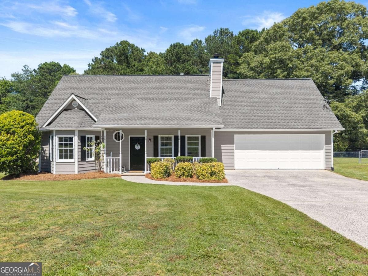 3 bedroom, 2 bathroom, 1,496 sq ft single family residence sold at 5510 Mulberry Drive, Cumming, GA 30028