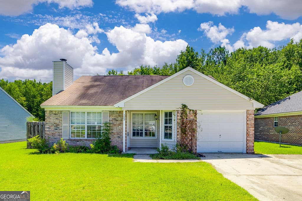 3 bedroom, 2 bathroom, 1,221 sq ft single family residence for sale at 123 Berwick Lakes Boulevard, Pooler, GA 31322
