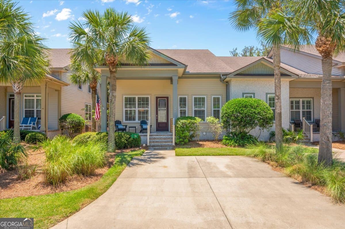 3 bedroom, 3.5 bathroom, 1,674 sq ft townhouse under contract at 104 Turtle Track Lane, Jekyll Island, GA 31527