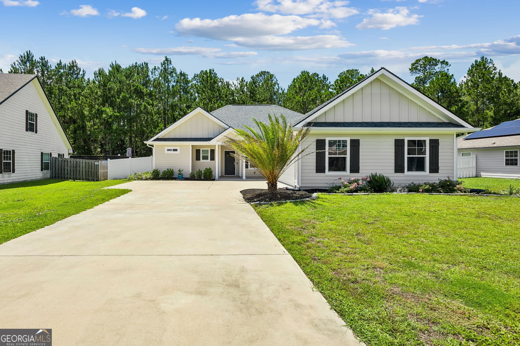 3 bedroom, 2 bathroom, 1,885 sq ft single family residence for sale at 611 Victorias Circle, St. Marys, GA 31558