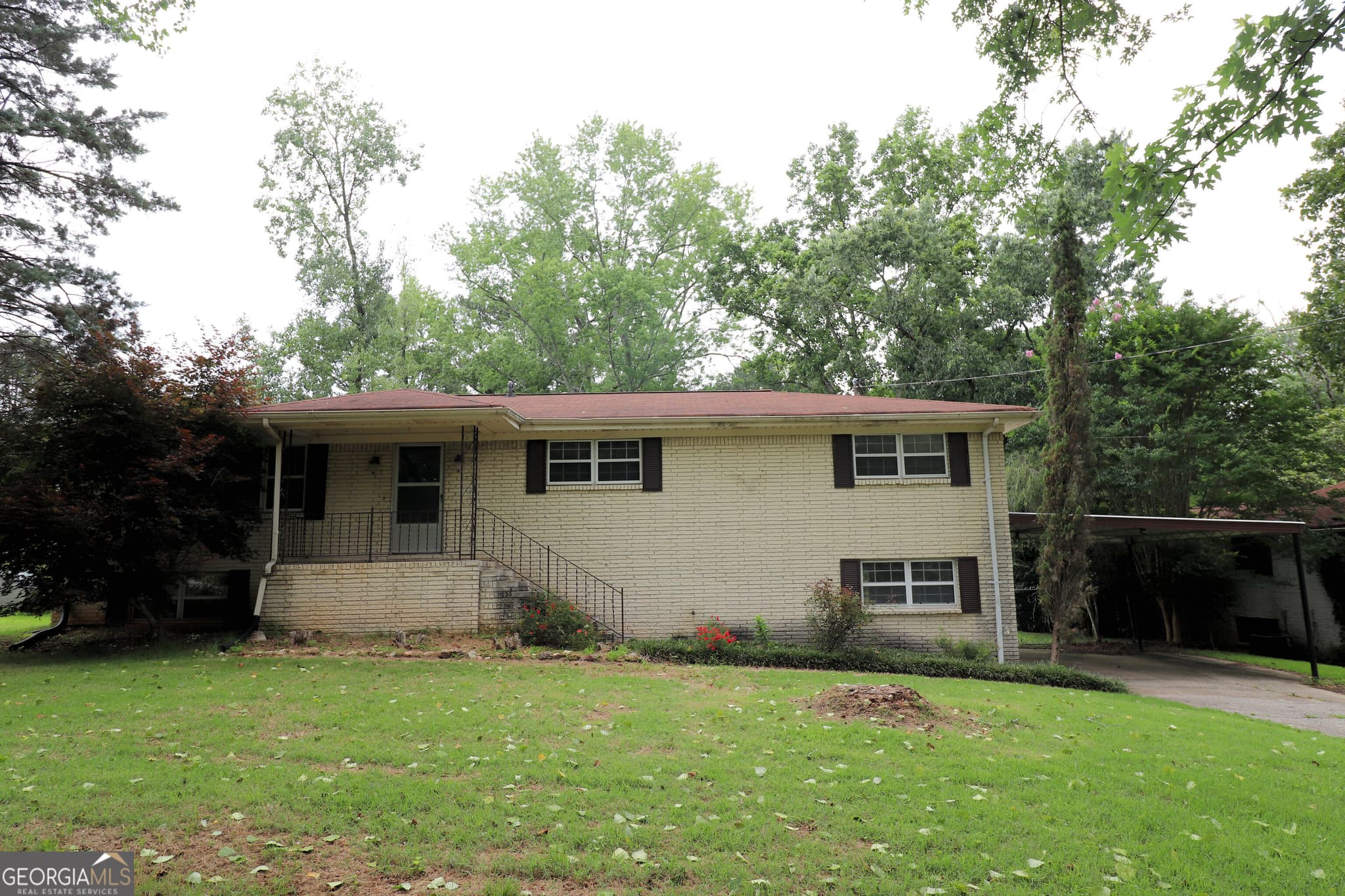 5 bedroom, 3 bathroom, 2,325 sq ft single family residence sold at 14300 Veterans Memorial Highway, Villa Rica, GA 30180