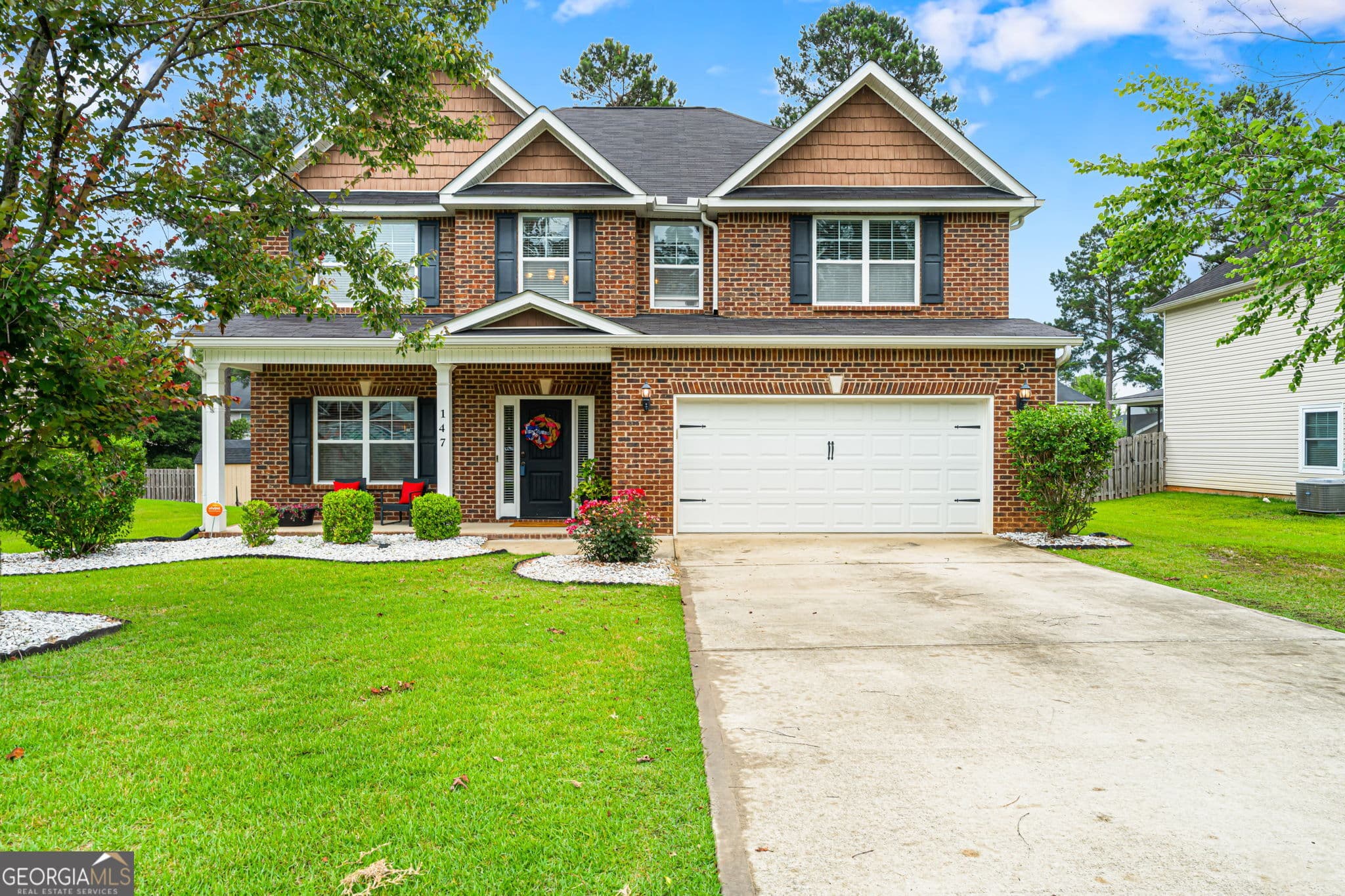 4 bedroom, 3 bathroom, 2,788 sq ft single family residence sold at 147 Forestbrooke Way, Bonaire, GA 31005