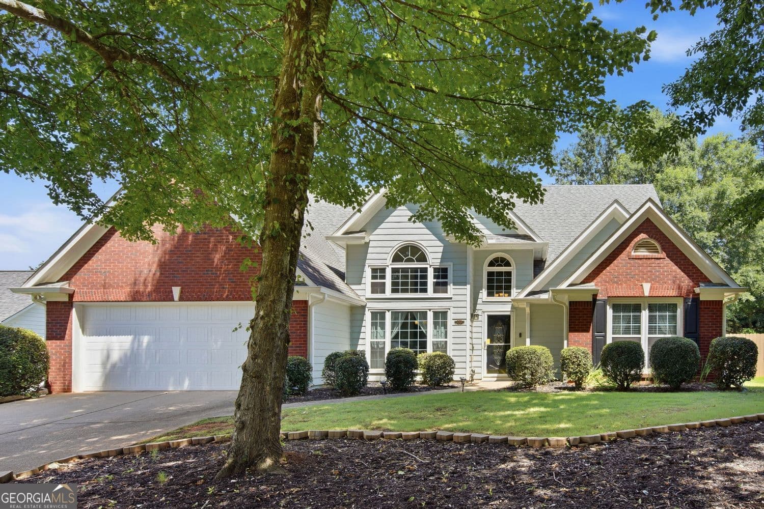 3 bedroom, 2 bathroom, 2,338 sq ft single family residence sold at 5780 Newberry Point Drive, Flowery Branch, GA 30542