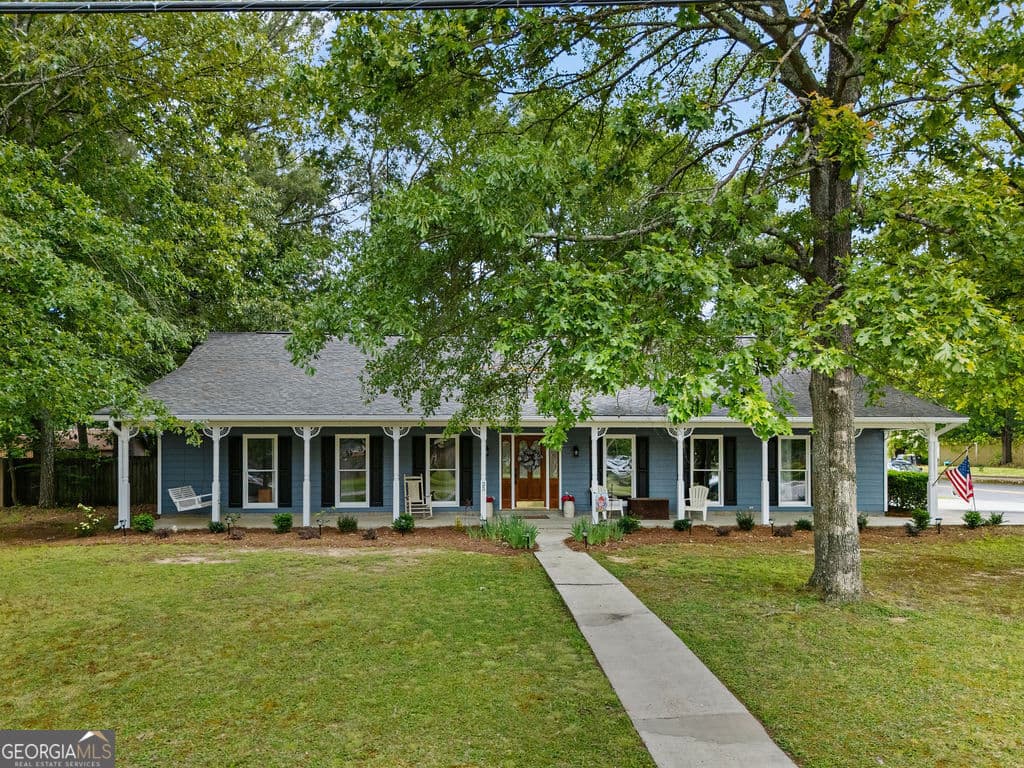4 bedroom, 2 bathroom, 2,290 sq ft single family residence sold at 25 Sagewood Drive, Rome, GA 30165