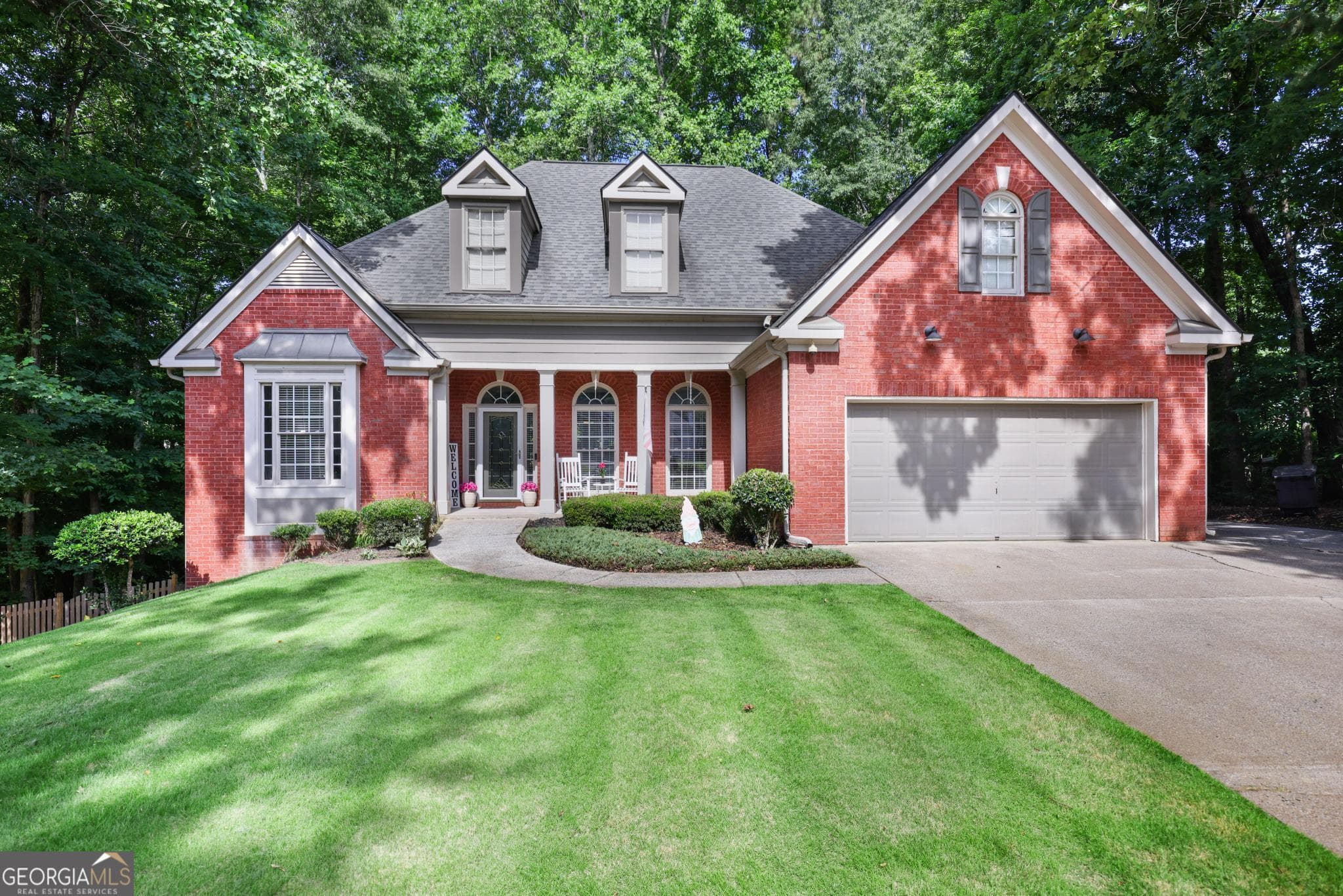 5 bedroom, 3.5 bathroom, 4,163 sq ft single family residence sold at 5717 Overlook Circle, Powder Springs, GA 30127