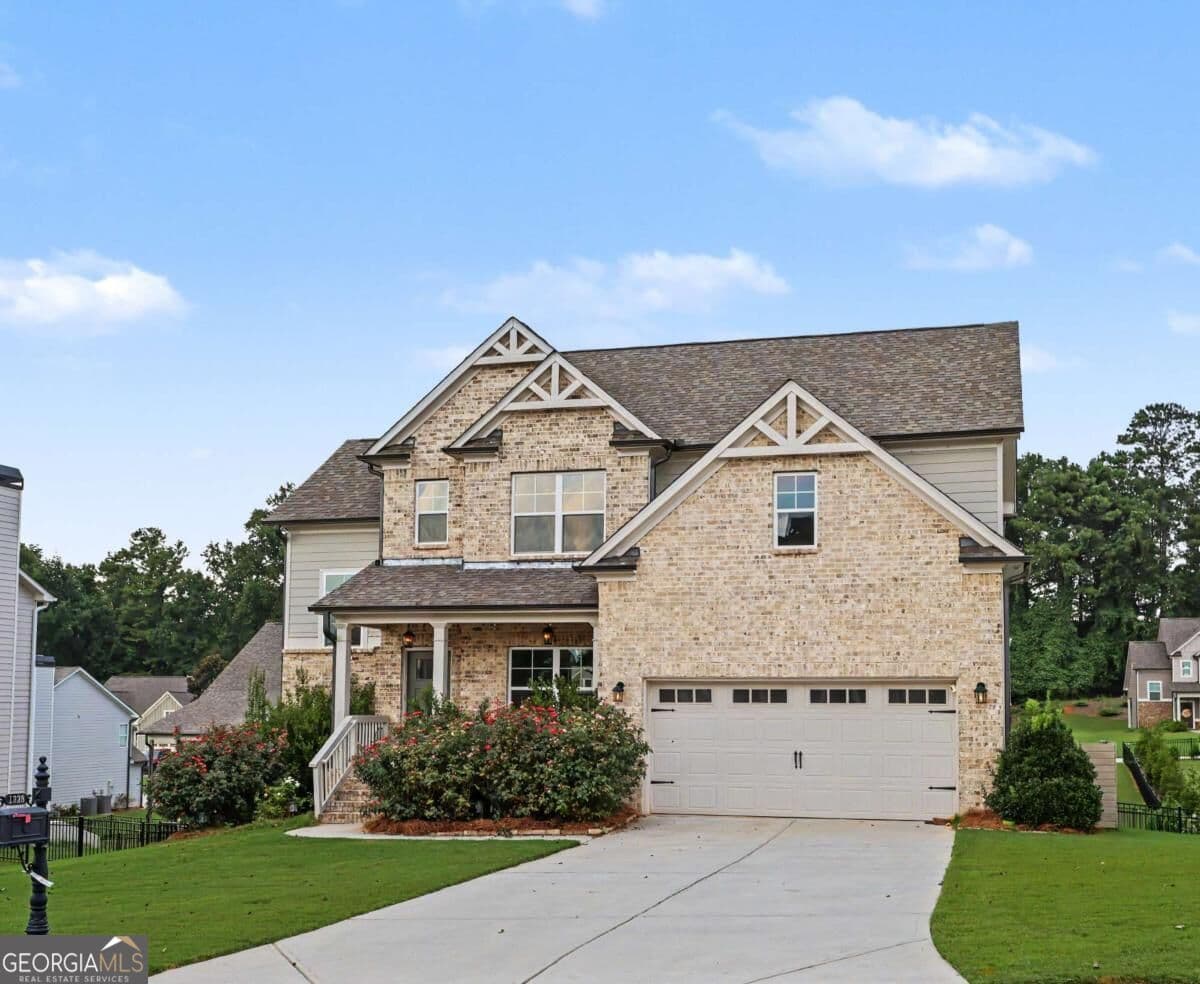 4 bedroom, 3 bathroom, 2,207 sq ft single family residence for sale at 1328 Woods Lane, Jefferson, GA 30549