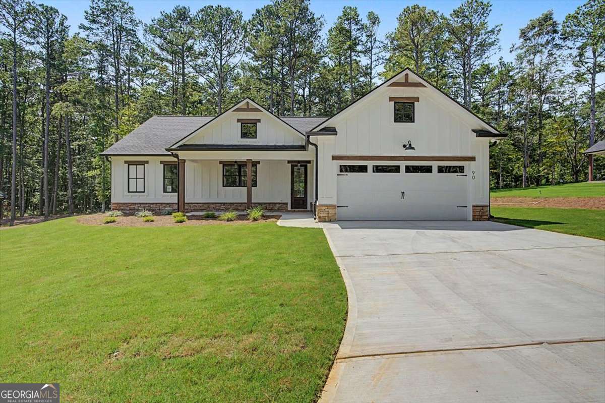 3 bedroom, 2 bathroom, 1,620 sq ft single family residence for sale at 90 Doris Path, Dallas, GA 30157